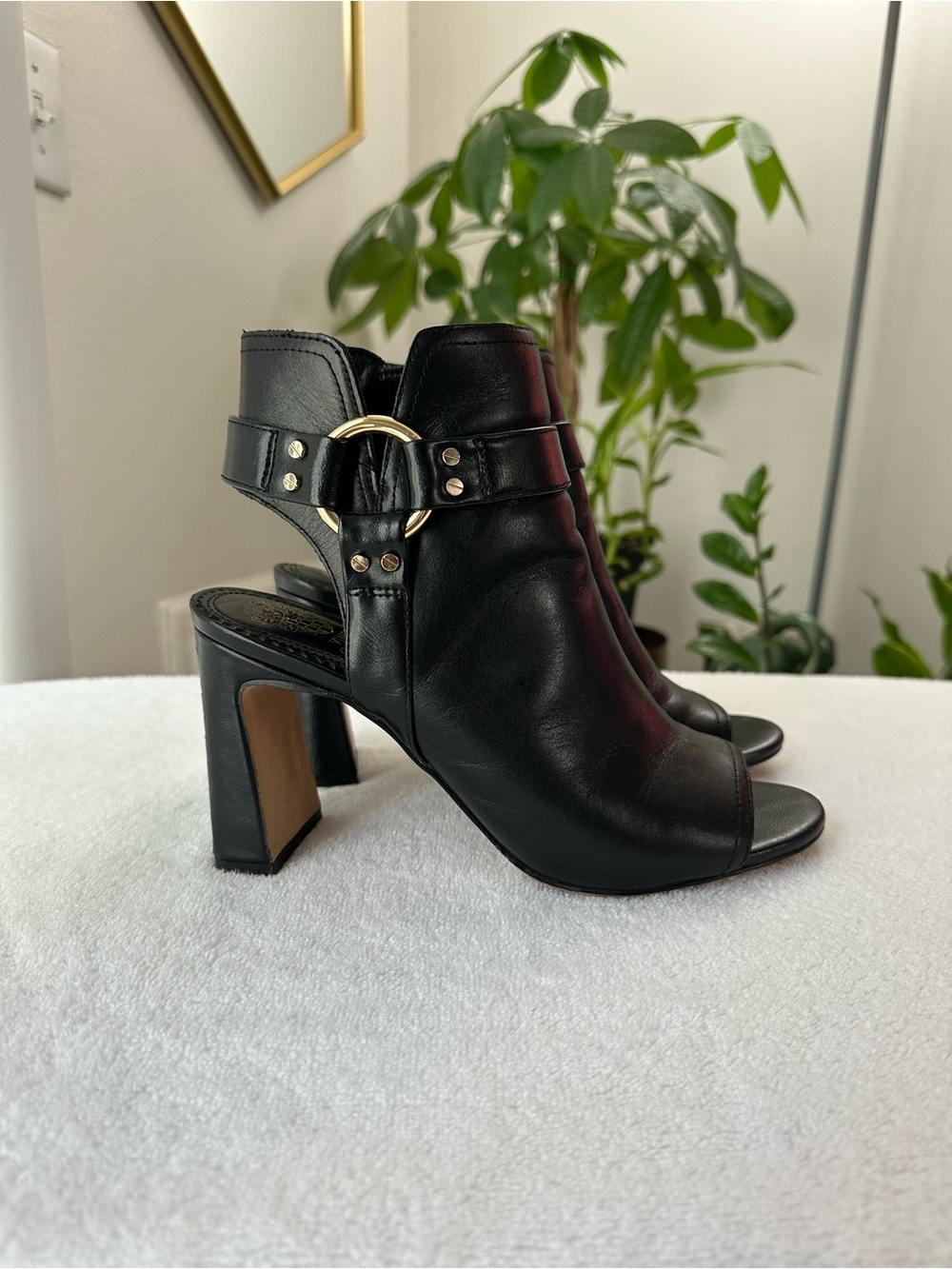 Vince Camuto Black Leather Peep-Toe Ankle Bootie Heels | Size 8